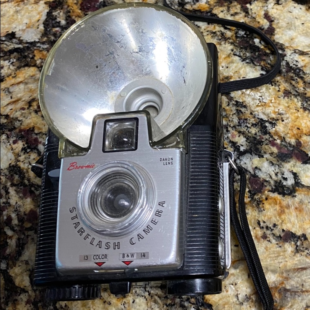 Vintage Kodak Brownie Starflash Camera